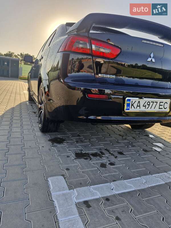 Седан Mitsubishi Lancer 2009 в Виннице