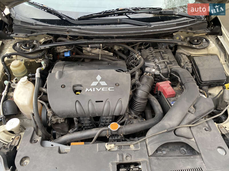 Седан Mitsubishi Lancer 2008 в Запорожье