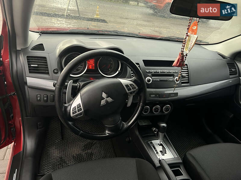 Седан Mitsubishi Lancer 2008 в Перечине