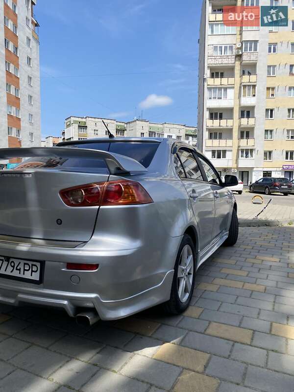 Седан Mitsubishi Lancer 2009 в Турці