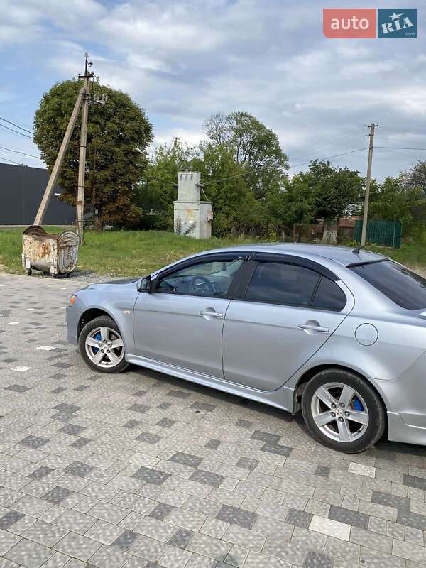 Седан Mitsubishi Lancer 2009 в Турці