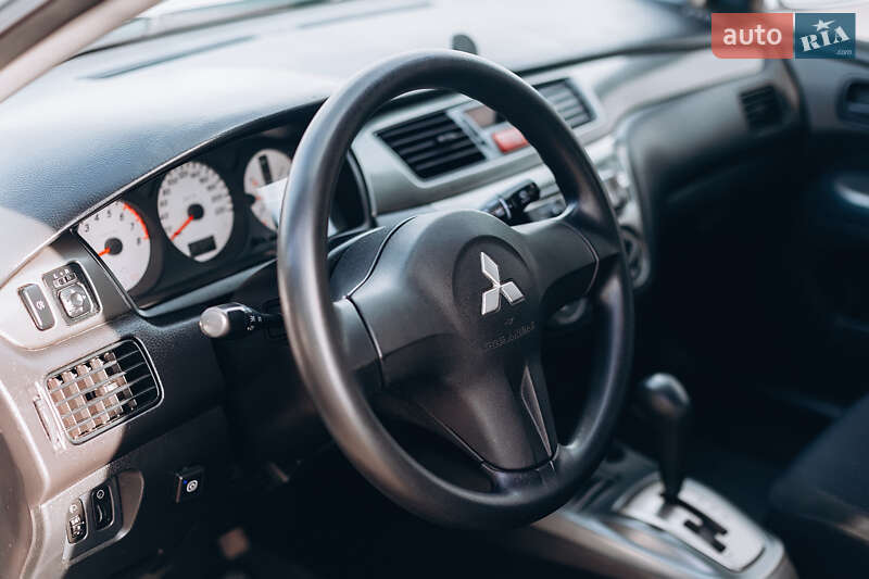 Седан Mitsubishi Lancer 2006 в Одесі фото 17 Седан Mitsubishi Lancer 2006 в Одесі