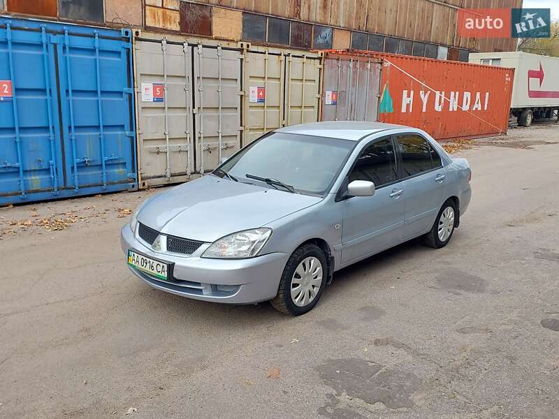 Седан Mitsubishi Lancer 2006 в Києві