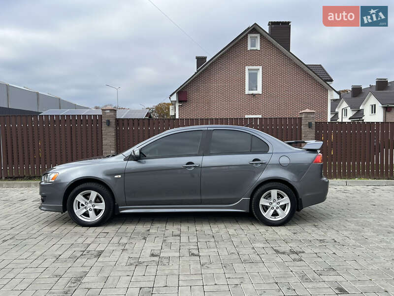 Седан Mitsubishi Lancer 2009 в Черкассах