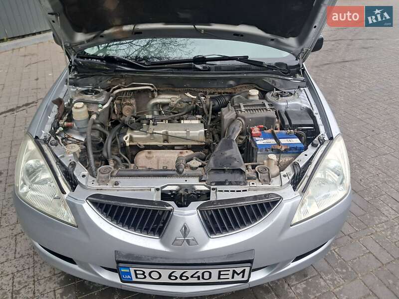 Седан Mitsubishi Lancer 2005 в Хмельницком