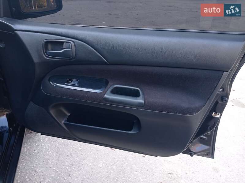 Седан Mitsubishi Lancer 2008 в Желтых Водах фото 15 Седан Mitsubishi Lancer 2008 в Желтых Водах