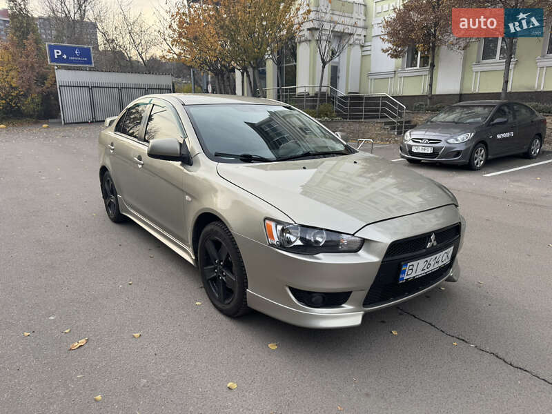 Седан Mitsubishi Lancer 2007 в Киеве