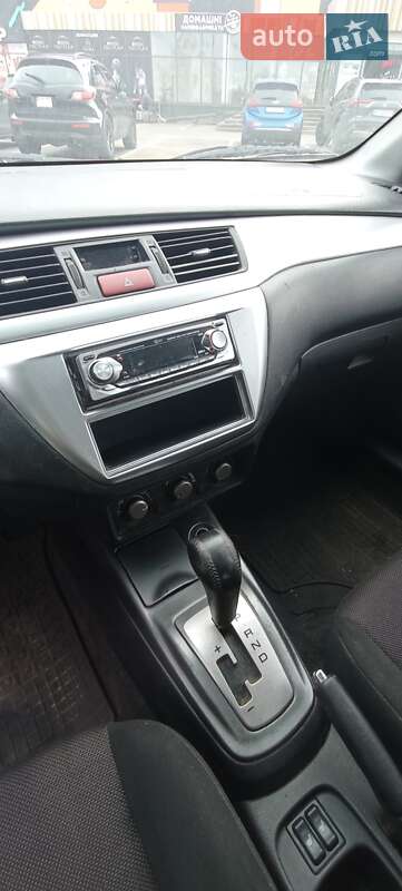 Седан Mitsubishi Lancer 2006 в Киеве фото 6 Седан Mitsubishi Lancer 2006 в Киеве
