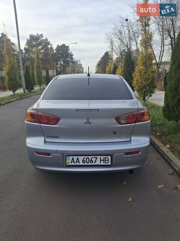 Седан Mitsubishi Lancer 2008 в Києві