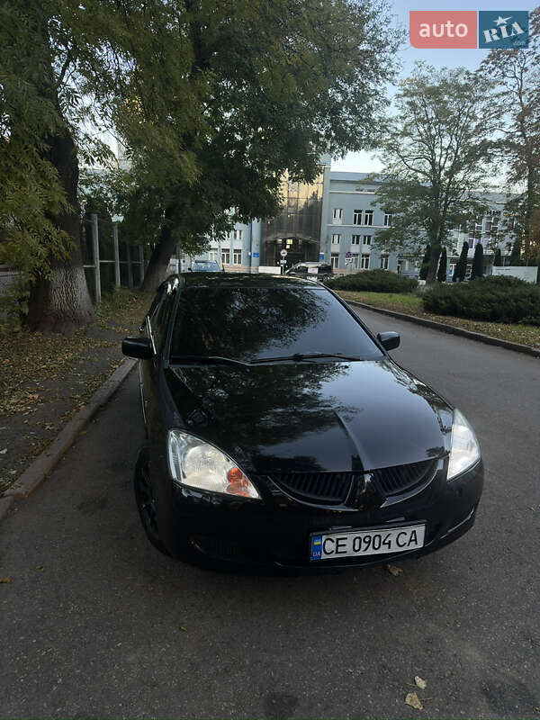 Седан Mitsubishi Lancer 2006 в Черновцах