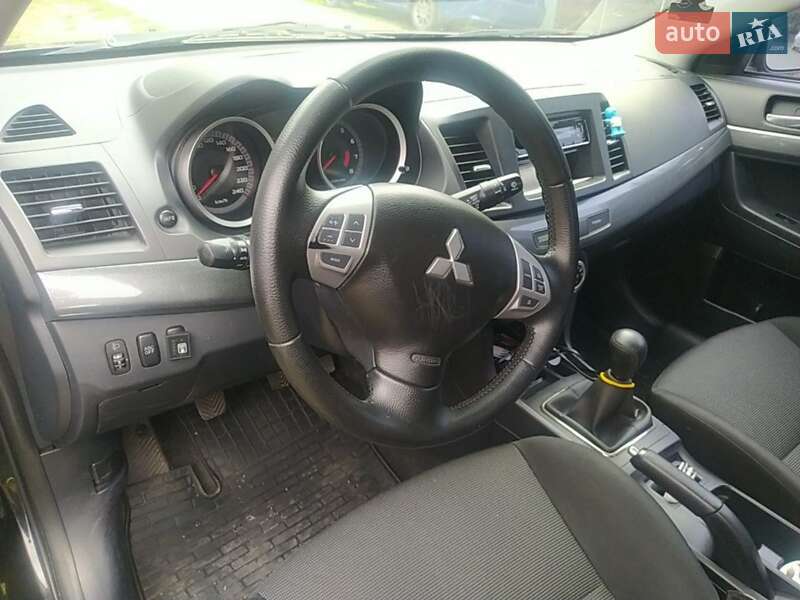 Седан Mitsubishi Lancer 2008 в Ужгороде