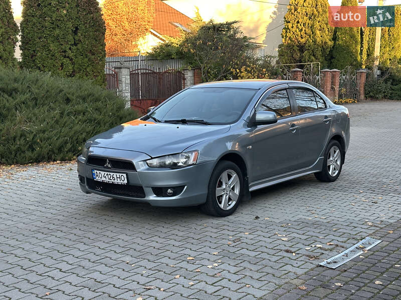Седан Mitsubishi Lancer 2009 в Ужгороді фото 3 Седан Mitsubishi Lancer 2009 в Ужгороді