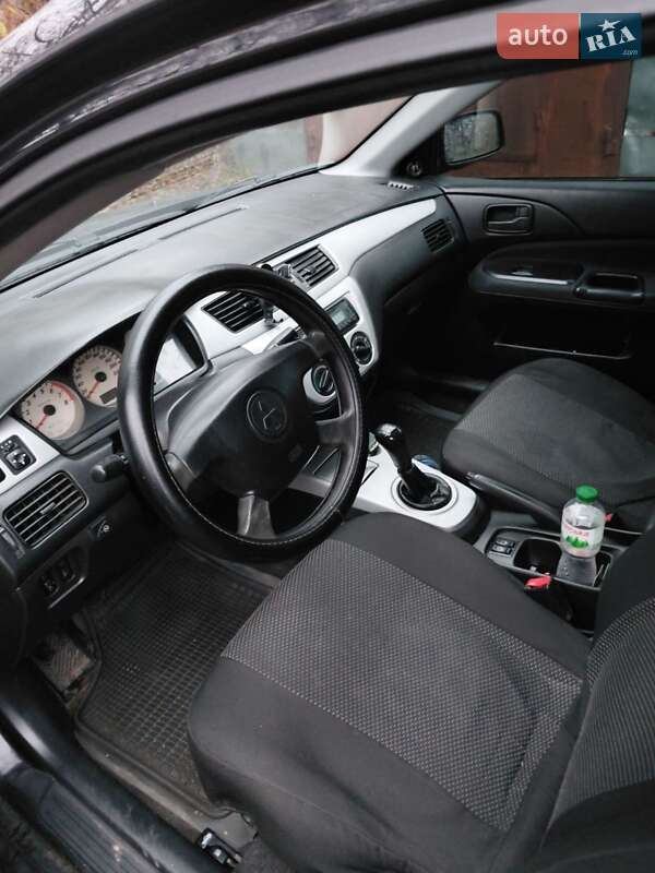 Седан Mitsubishi Lancer 2005 в Хмельницком фото 6 Седан Mitsubishi Lancer 2005 в Хмельницком