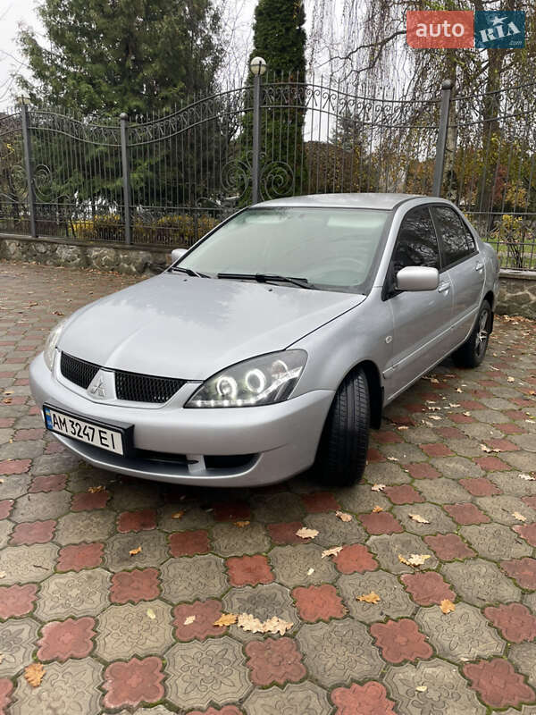 Седан Mitsubishi Lancer 2008 в Житомирі фото 3 Седан Mitsubishi Lancer 2008 в Житомирі