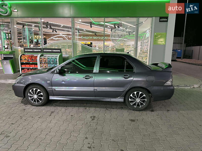 Седан Mitsubishi Lancer 2007 в Киеве фото 2 Седан Mitsubishi Lancer 2007 в Киеве
