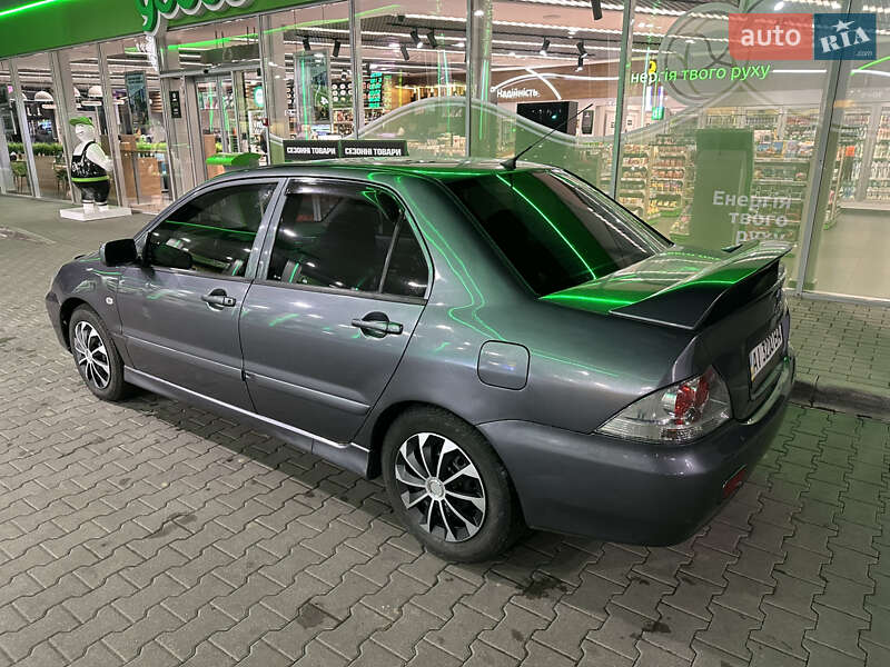 Седан Mitsubishi Lancer 2007 в Киеве фото 3 Седан Mitsubishi Lancer 2007 в Киеве