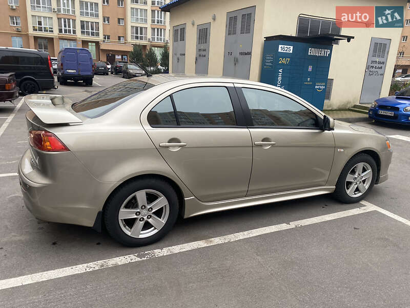Седан Mitsubishi Lancer 2008 в Софіївській Борщагівці