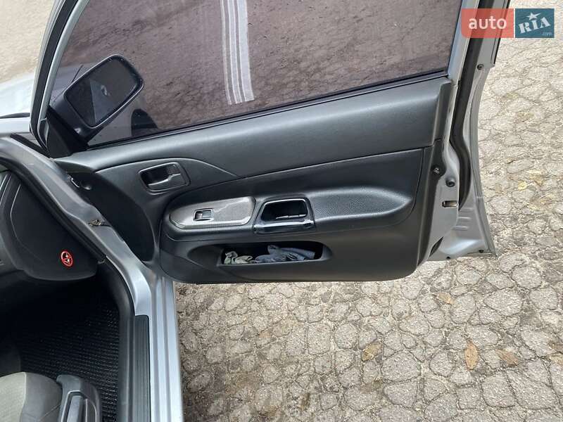 Седан Mitsubishi Lancer 2007 в Каменском фото 7 Седан Mitsubishi Lancer 2007 в Каменском