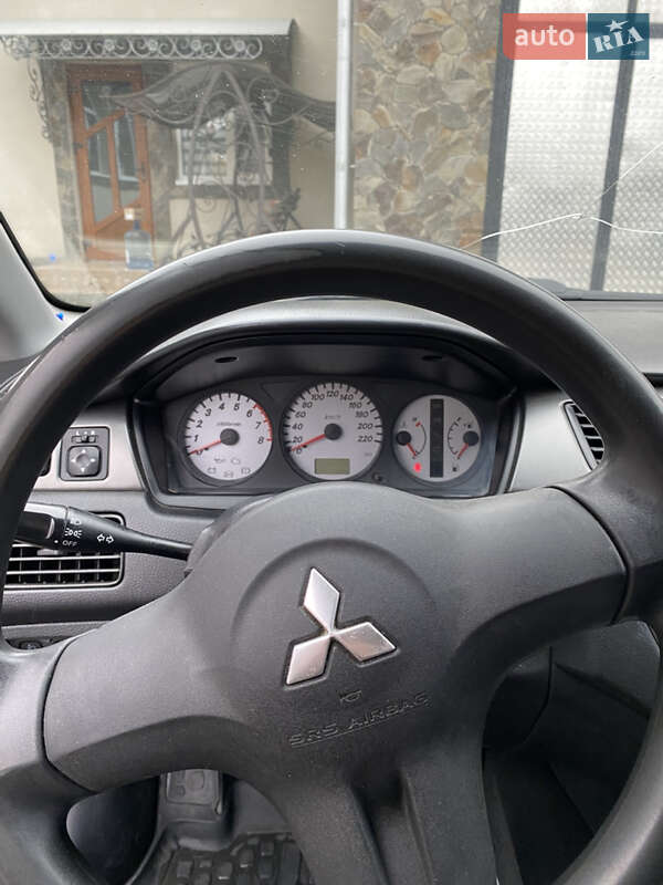 Седан Mitsubishi Lancer 2009 в Новоселице фото 11 Седан Mitsubishi Lancer 2009 в Новоселице