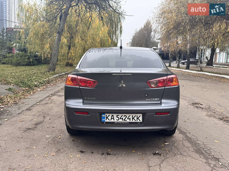 Седан Mitsubishi Lancer 2009 в Киеве фото 6 Седан Mitsubishi Lancer 2009 в Киеве