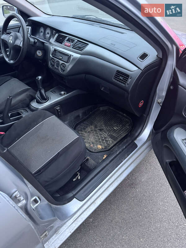 Седан Mitsubishi Lancer 2008 в Киеве