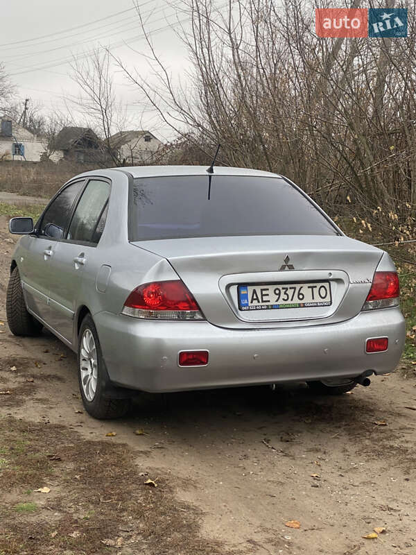 Седан Mitsubishi Lancer 2005 в Дніпрі фото 2 Седан Mitsubishi Lancer 2005 в Дніпрі