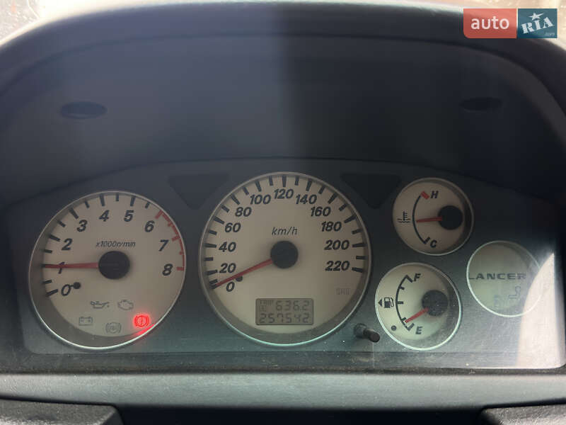 Седан Mitsubishi Lancer 2005 в Києві