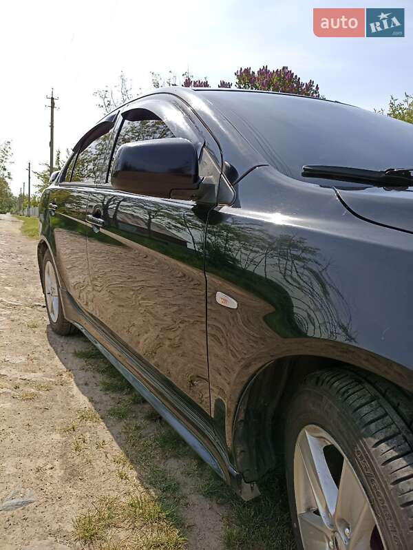 Седан Mitsubishi Lancer 2008 в Тростянце