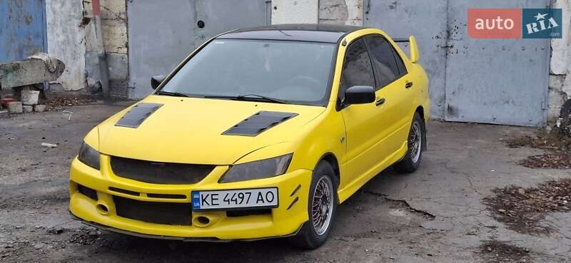Седан Mitsubishi Lancer 2004 в Кам'янському фото 9 Седан Mitsubishi Lancer 2004 в Кам'янському