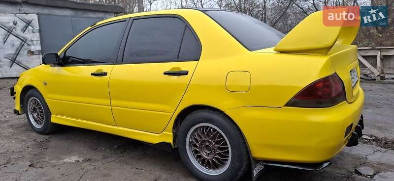 Седан Mitsubishi Lancer 2004 в Кам'янському фото 18 Седан Mitsubishi Lancer 2004 в Кам'янському
