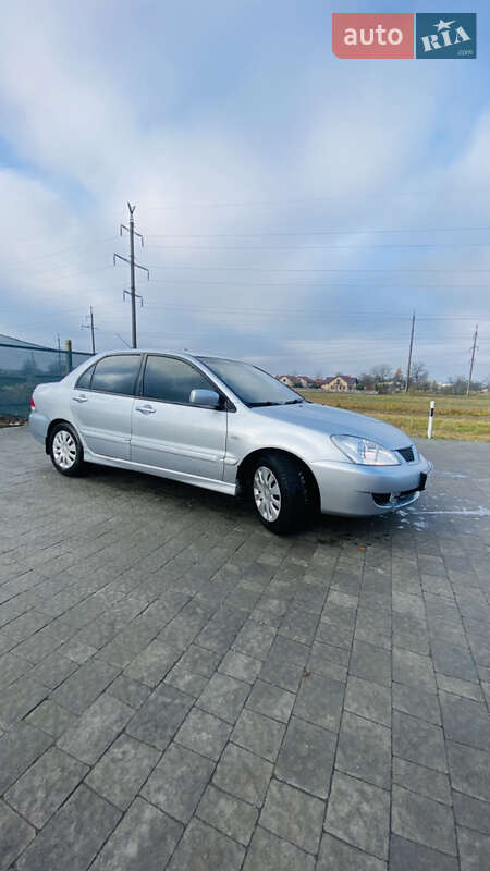 Седан Mitsubishi Lancer 2006 в Львові