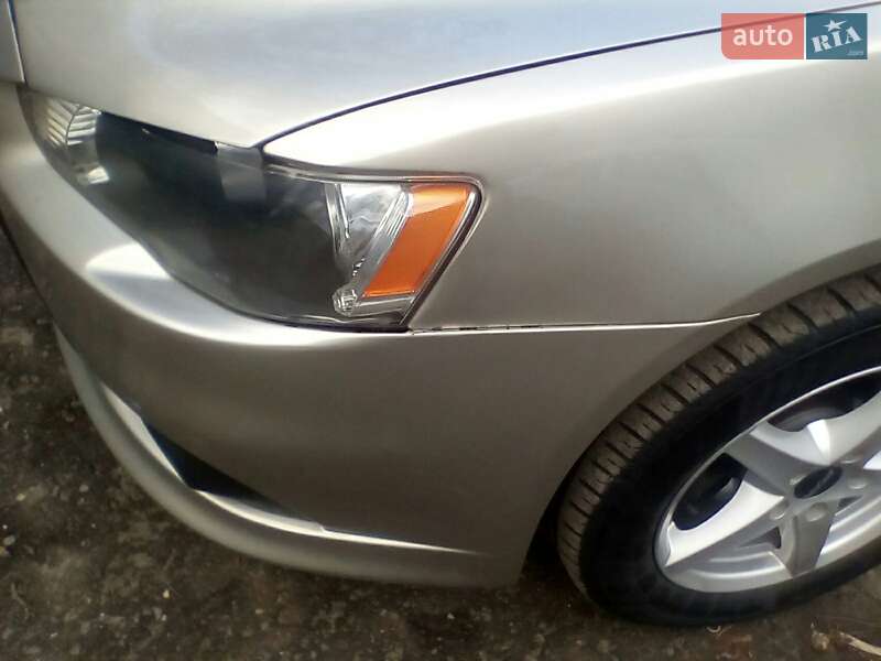 Седан Mitsubishi Lancer 2011 в Львові