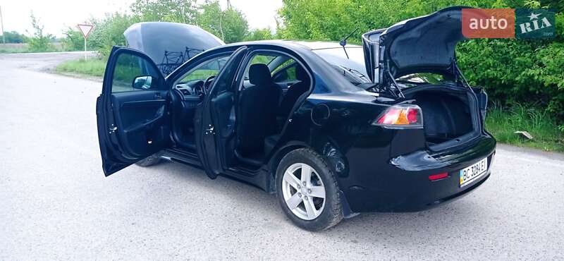 Хетчбек Mitsubishi Lancer 2008 в Львові фото 11 Хетчбек Mitsubishi Lancer 2008 в Львові