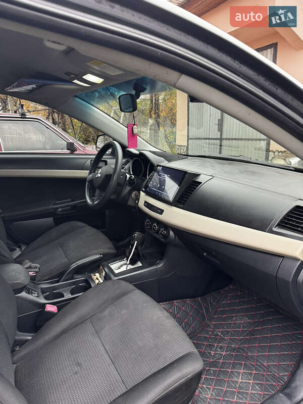 Седан Mitsubishi Lancer 2008 в Виноградові