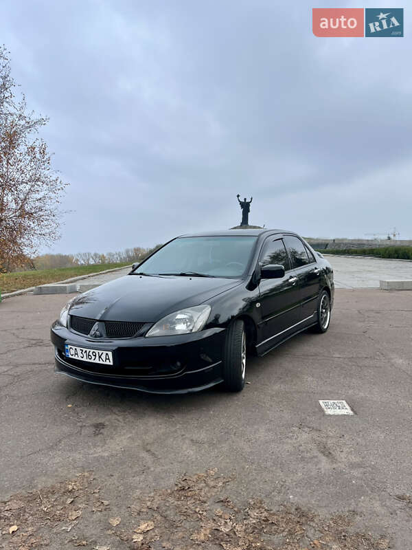 Седан Mitsubishi Lancer 2006 в Черкасах