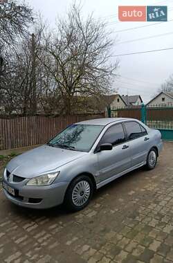 Седан Mitsubishi Lancer 2004 в Чернівцях