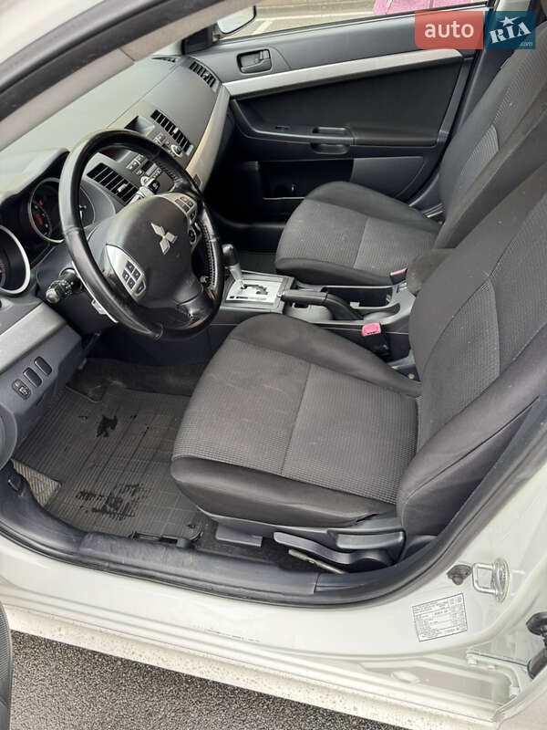 Хетчбек Mitsubishi Lancer 2009 в Києві