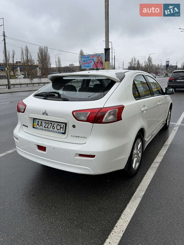 Хетчбек Mitsubishi Lancer 2009 в Києві