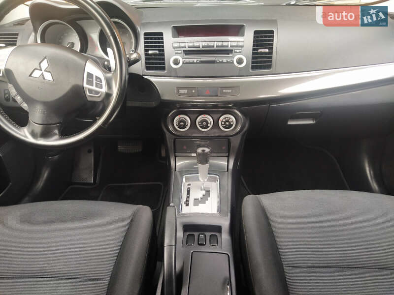 Хетчбек Mitsubishi Lancer 2008 в Луцьку фото 4 Хетчбек Mitsubishi Lancer 2008 в Луцьку