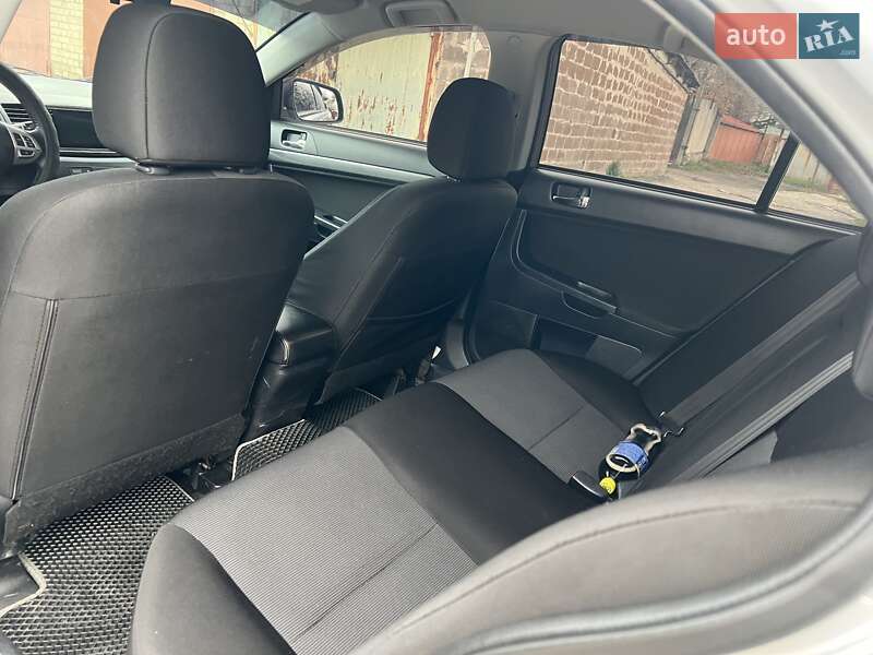 Седан Mitsubishi Lancer 2007 в Запоріжжі