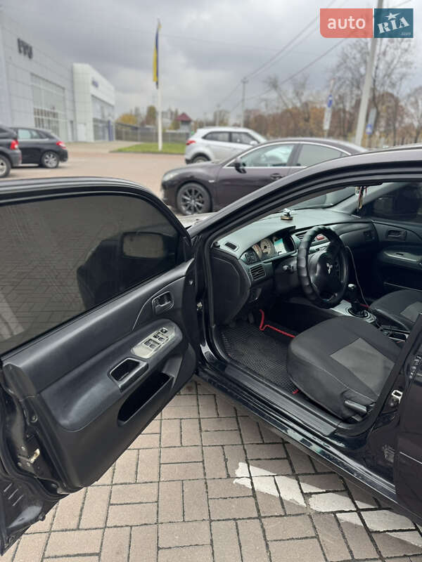 Седан Mitsubishi Lancer 2006 в Броварах