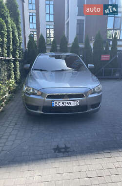 Седан Mitsubishi Lancer 2014 в Львові