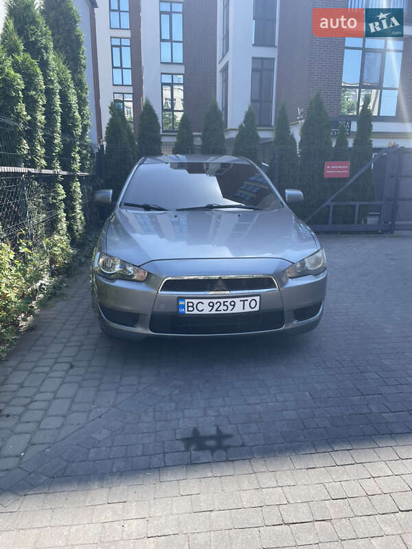 Mitsubishi Lancer 2014