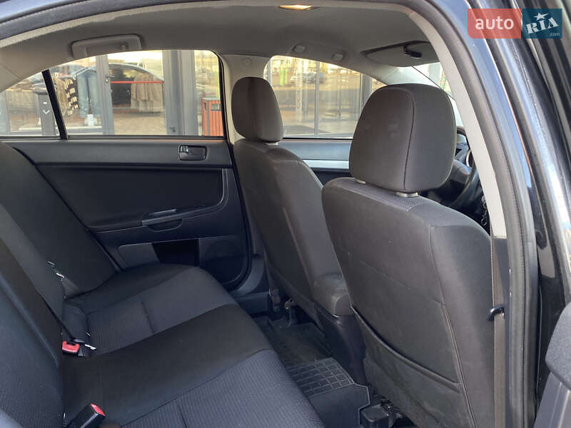 Седан Mitsubishi Lancer 2010 в Києві фото 26 Седан Mitsubishi Lancer 2010 в Києві