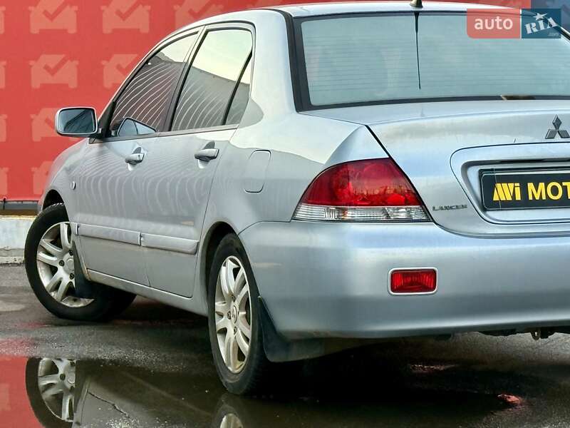 Седан Mitsubishi Lancer 2007 в Киеве