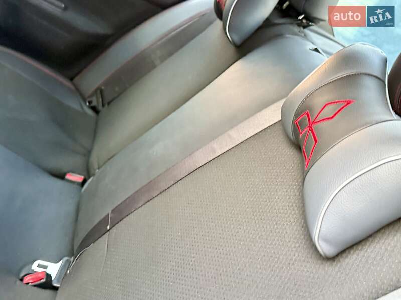 Седан Mitsubishi Lancer 2007 в Киеве