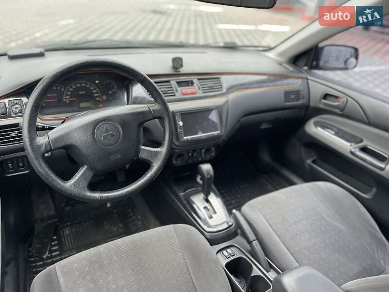 Седан Mitsubishi Lancer 2004 в Полтаве фото 14 Седан Mitsubishi Lancer 2004 в Полтаве