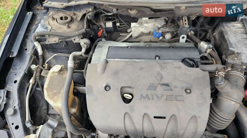 Седан Mitsubishi Lancer 2016 в Києві фото 20 Седан Mitsubishi Lancer 2016 в Києві