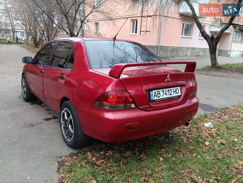 Седан Mitsubishi Lancer 2004 в Вінниці