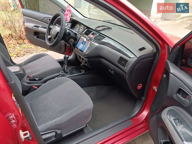 Седан Mitsubishi Lancer 2004 в Вінниці